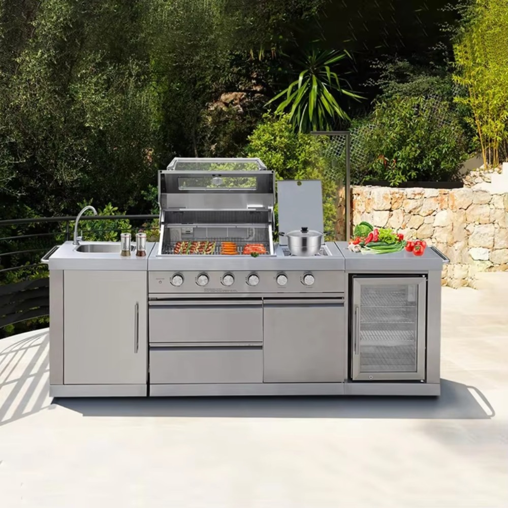 Outdoor Furniture Paint - Dapur Luar Ruangan dengan Atap Pelindung,